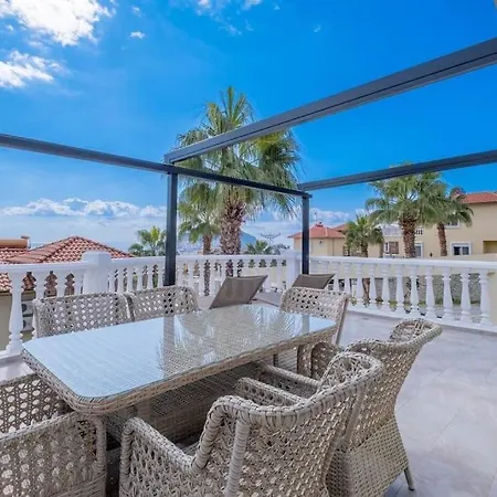 Lovely Spacious Sea-view Willa Alanya