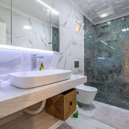 Villa Lovely Spacious Sea-view Alanya